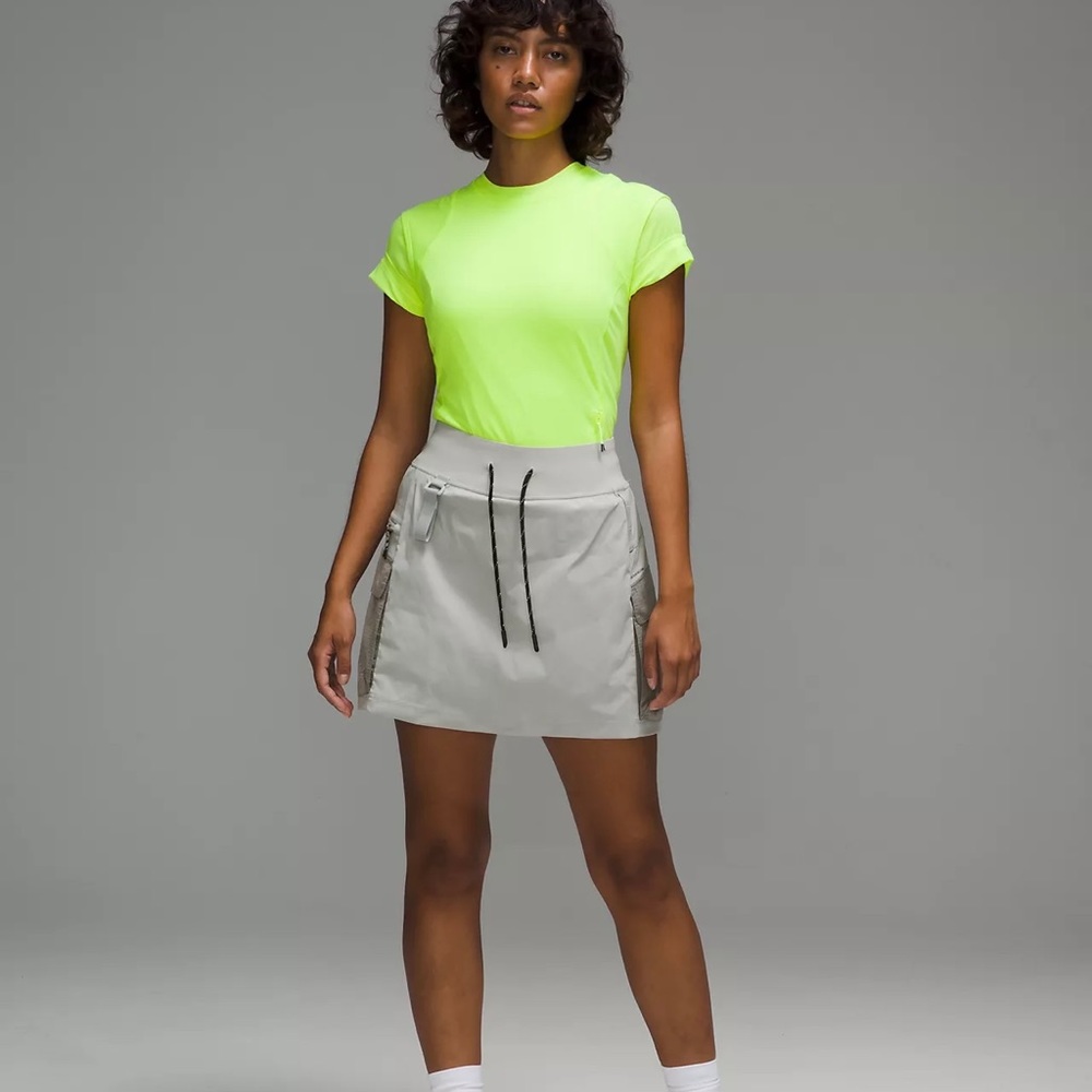Lululemon Multi Pocket Cargo HR Hiking Skirt / Skort- Seal Grey - Picture 2 of 11